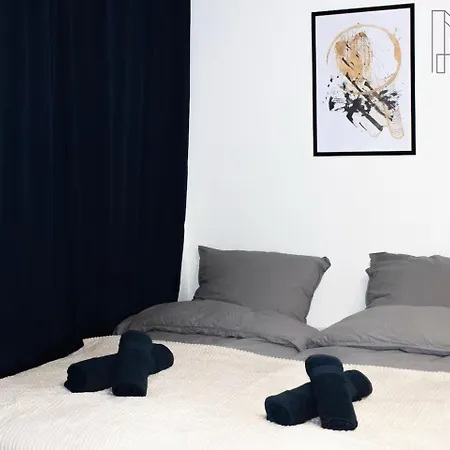 Modernes Zentral Mit Kueche & Smart Tv *