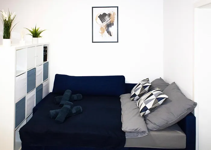 Modernes Zentral Mit Kueche & Smart Tv * Wuppertal